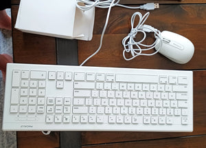 Macally 104 Key Full-Size USB Keyboard and Optical Mouse Bundle Open box